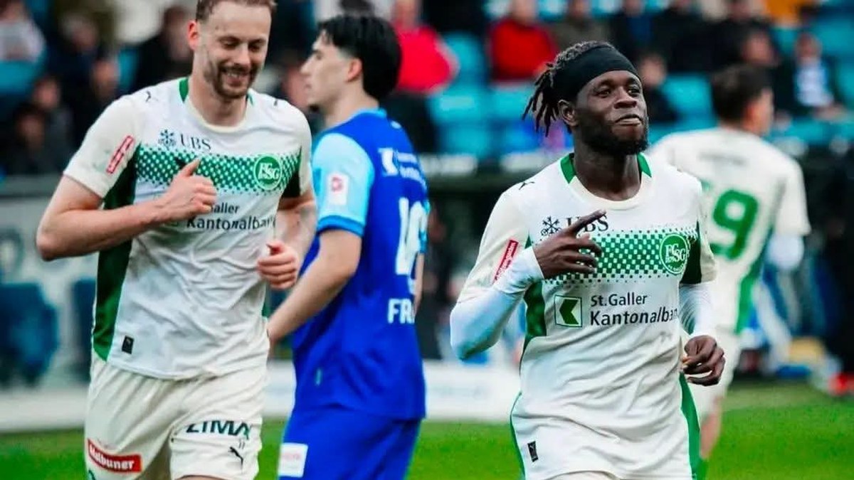L'attaquant guinéen Aliou Baldé célèbre un but sous le maillot du FC Saint-Gall